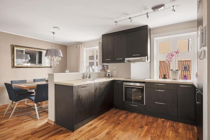 Dinbnb L 50m To Bryggen L Multiple Apts L Balcony L View L Fireplace Apartment